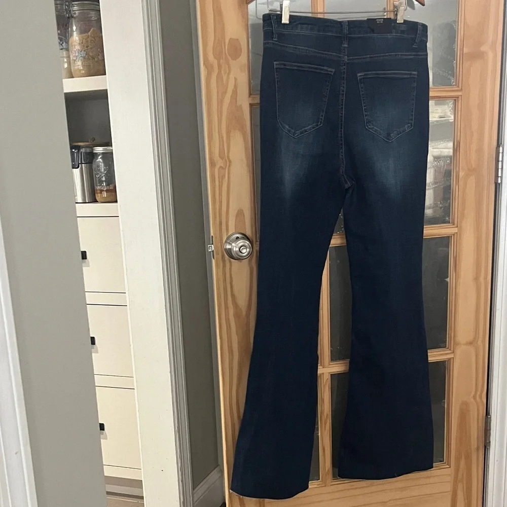 NWT Risen Dark Blue mid rise Flare Jeans Sz 32